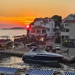 Διαμέρισμα Logorun Stone House 10 M From The Sea