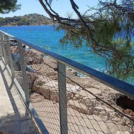 Logorun Stone House 10 M From The Sea *