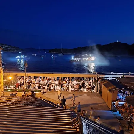 Logorun Stone House 10 M From The Sea Apartament Tribalj