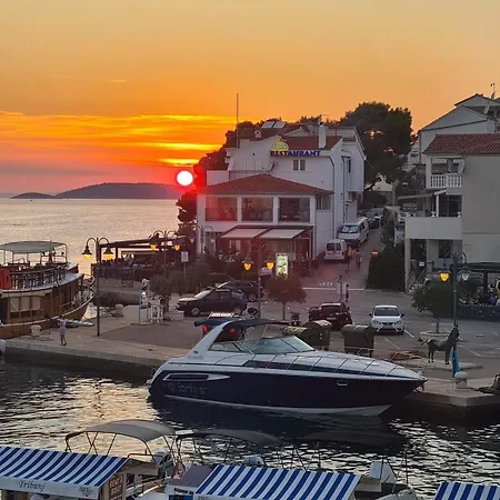 Διαμέρισμα Logorun Stone House 10 M From The Sea