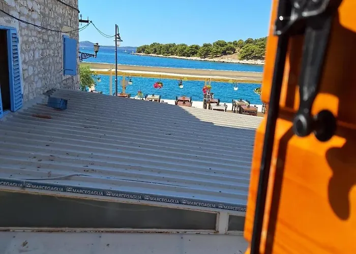 Logorun Stone House 10 M From The Sea Appartement Tribalj