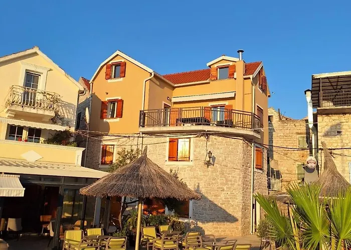 Apartament Logorun Stone House 10 M From The Sea *