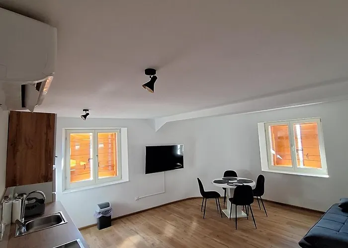 Logorun Stone House 10 M From The Sea Tribalj